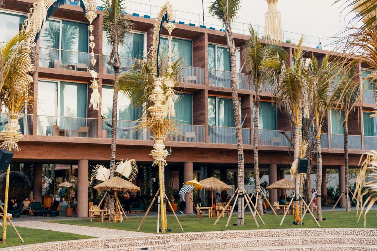 Potato Head Suites & Studios Seminyak Exterior foto The hotel's beachside rooms